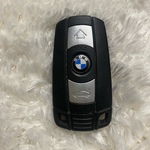 BMW Key Fob - Picture 1 of 5